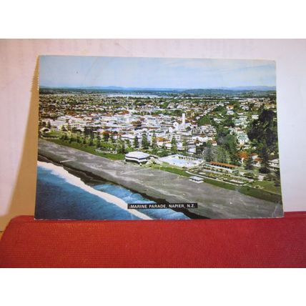 MARINE PARADE, NAPIER CITY, NEW ZEALAND used vintage postcard 1975 pm =