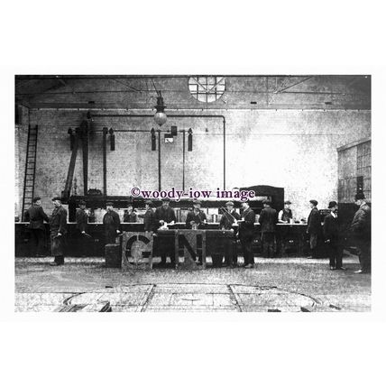 pu2941 - Doncaster Works, Wagon Works, Painting & Stencilling - print 6x4