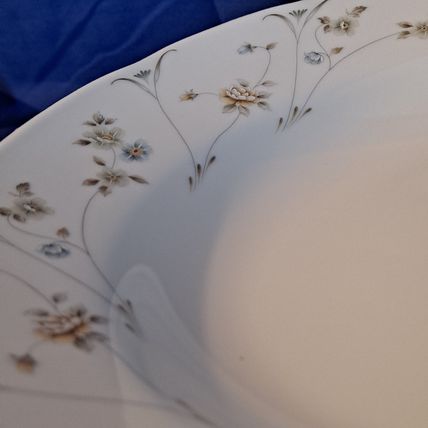 Vintage Lot 2 PREMIERE ME 212 BRIARWOOD Soup BOWLS China Salad 9" Scalloped