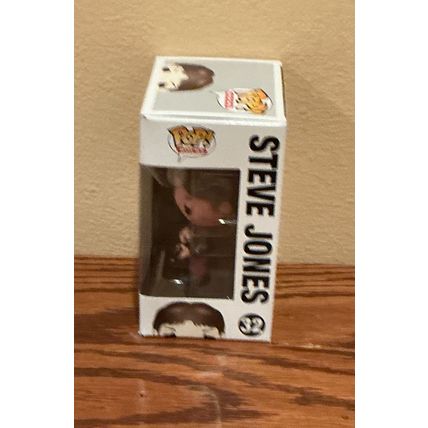 Funko Pop! Rocks: Sex Pistols - Steve Jones #32 Limited Figure (Box & Protector)