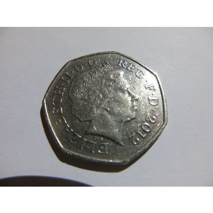 50P COIN SHEILD OF ARMS 2012 CIRCULATED