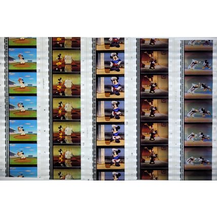 Mickey Mouse. Pk MULTI AKF - A002b . - 5 STRIPS OF 5 - 35MM FILM CELLS