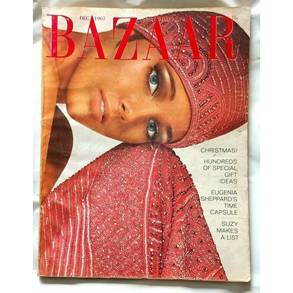 RARE HARPERS BAZAAR US EDIT DEC 1967-VINTAGE FASHION ACCESSORIES,BEAUTY,FEATURES