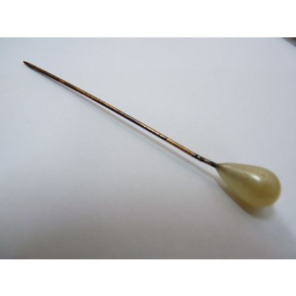 Antique Hatpin , Brass and Pearlmother, L 7.2 cm