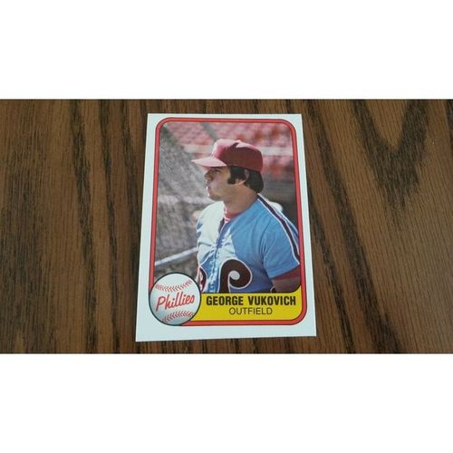 1981 Fleer Card # 021 George Vukovich Near Mint (7) Philadelphia Phillies