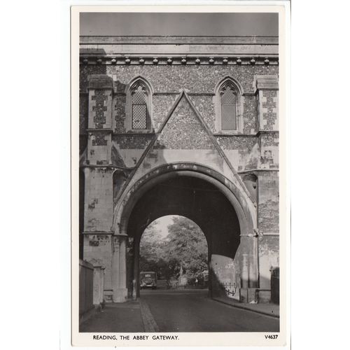 Reading Abbey Gateway Berkshire RP Postcard