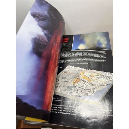National Geographic Magazine February 2002 Etna Ignites Vintage Collectable .