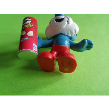 Custom made papa smurf with a pringles tube can