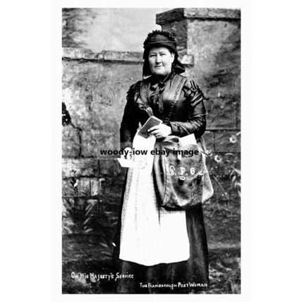 pt2222 - Flamborough Postwoman , Yorkshire - Print 6x4
