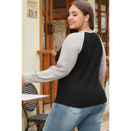 Black Color Contrast Waffle Knit Buttoned Plus Size Top