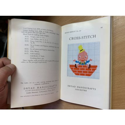 DECORATIVE HANDICRAFTS - BOUND ISSUES OF DRYAD HANDICRAFTS LEAFLETS HB BOOK (P3)