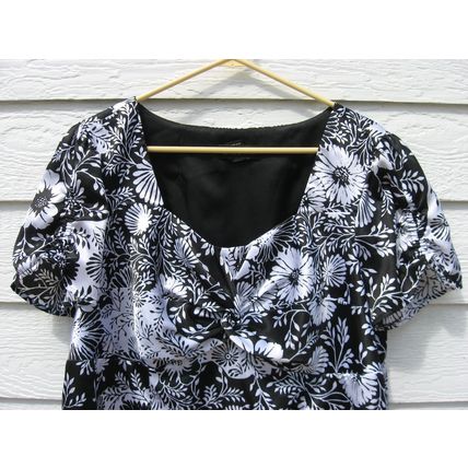 Womens Lane Bryant Satin Top 18/20 44 Chest Empire Waist Black White Shirt