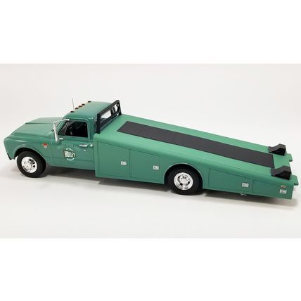 1/18 ( IT ) 1967 CHEVROLET C-30 RAMP TRUCK - GREEN HOLLEY