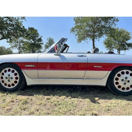 1986 Alfa Romeo Spider Quadrifoglio