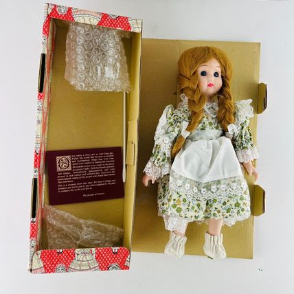 Enesco Nostalgic Porcelain Doll Marie NIB Original Vintage 1984