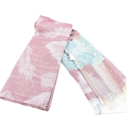 Ladies Scarf Leaf Design on a Pink Background with Diamante Detail & Fringing