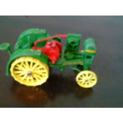 John Deere Waterloo Boy metal tractor 19046x