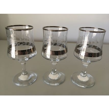 3 X DESSERT GLASSES (SILVER BAND)