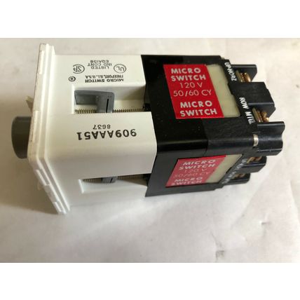 NEW MICRO SWITCH 909AAA51 120V 50/60 CY ,Aj