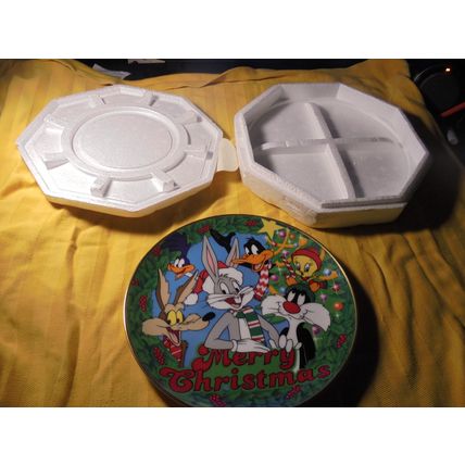 Limited Edition 1991 WARNER BROS. "Merry Christmas" Collector Plate!! $25.00!!