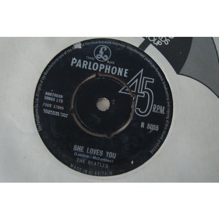 A4-THE BEATLES-SHE LOVES YOU-UK 7" SINGLE-1963-EX- The Beatles