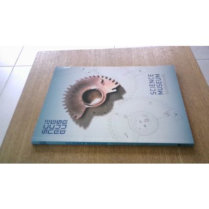SCIENCE MUSEUM SOUVENIR GUIDE (Paperback) Carlton Books