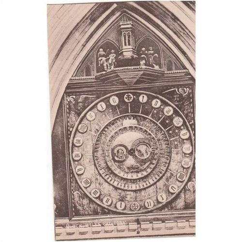 Clock Wells Cathedral Wells Somerset Postcard (SM4607)