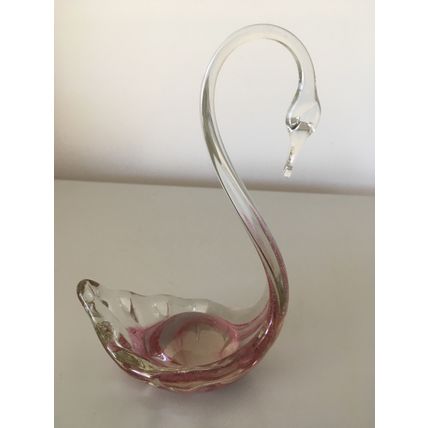 GLASS SWAN DISH - PINK (5")