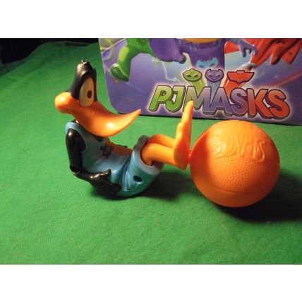 PJMASKS Metal Lunchbox & TWO FREE TOYS! $14.00 Shipped! This Lunch Box is in...