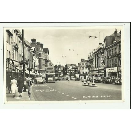 Berkshire READING Broad Street Postcard (Salmon 22884)