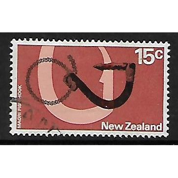 NEW ZEALAND 1971 15c MAORI FISH HOOK SG 926 FINE USED