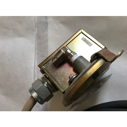 Dwyer 1910-0 pressure switch 1910-0 electrical rating 15A,125-250-480 WIR,ES