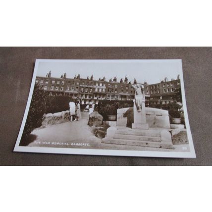 Real Photographic Postcard - The War memorial, Ramsgate - Kent