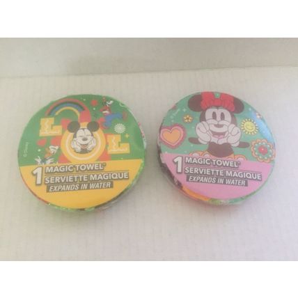 NEW Disney Mickey & Minnie Magic Expanding 11'' x 11'' Towels