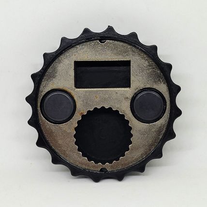 Guinness Special Light Bottle Cap Shaped Magnetic Bottle Opener - Rare Vintage