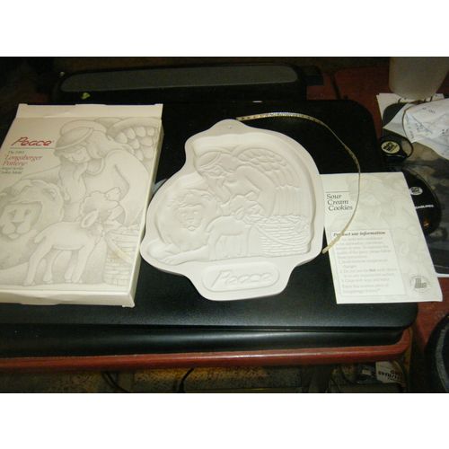 Longaberger Pottery 1993 Peace Angel Series Cookie Mold w/Box