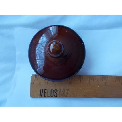 TEA POT LID BROWN HAS LITTLE BLACK ARROW ON TOP
