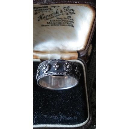 Vintage 1960-s Sterling Silver 925 Beautiful Band Ring UK Q, US 8 - Nice Design.
