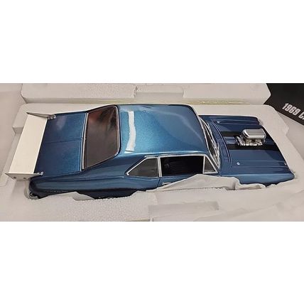 1/18 ( IB 85 ) Super Cars blown blue 1969 -70 Yenco Nova drag car