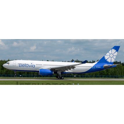 A330-200 BELAVIA REG: EW-588PD WITH ANTENNA - JC WINGS XX40778 1/400 - PRE ORDER