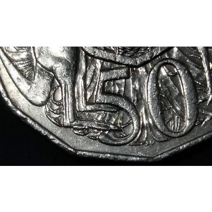 Australia 2007 50c Coat of Arms - Roo Heel Chip - [1a3]