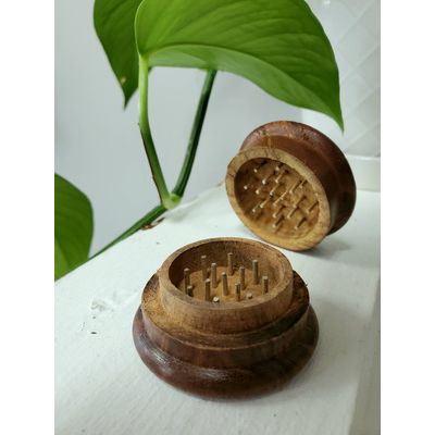 Wooden Herb Grinder[ 2" ]