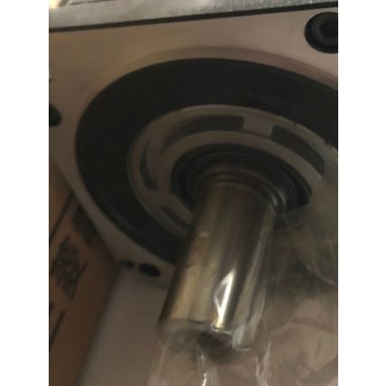 NEW MITSUBISHI HP-H224BK AC SERVO MOTOR. 340V 3AC 2KW 4000RPM,AL