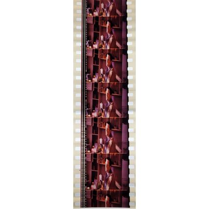 Pk DAU - B - MIX - e 0126V . - 1 STRIP OF 5 - 35MM FILM CELLS. ( )