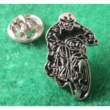 Classic 1960's British Motorbike Ton Up Boy Metal Cafe Racer TT Bike Pin Badge