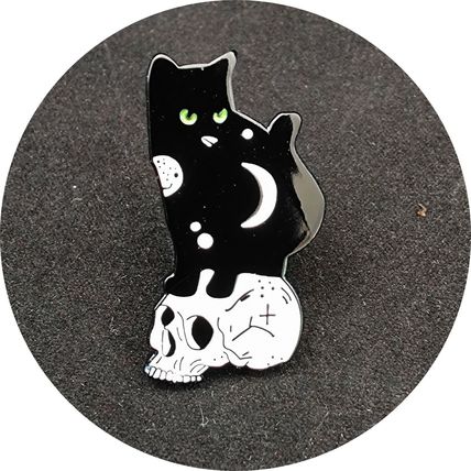 Pin Badge Skull & Cat Enamel Badges Gift Collect 3 cm x 1.7 cm Rock BA122