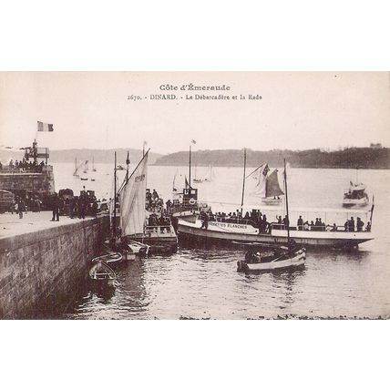 35 - Dinard - Le Débarcadère et la Rade
