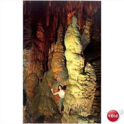 1962 "Empress Column", Luray Caverns, Virginia