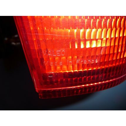 Volvo V70R XC70 V70 Upper Tail Light Lens + Bulb Socket 98 99 00 Right Passenger