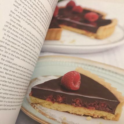 New A Perfect Day for a Picnic Hardcover Recipe Book